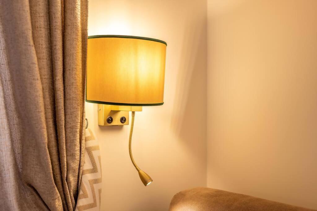 Riboty 10 Suites โรม ภายนอก รูปภาพ